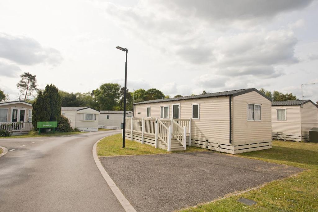 Luxury Holiday Retreat Set Within Oakdene Forest - Park Activities Pass Included Free! Saint Leonards Екстер'єр фото